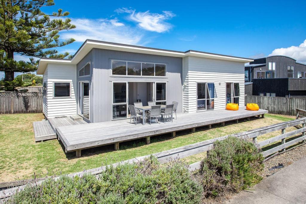 Beach Retreat - Ohope Holiday Home Exterior photo