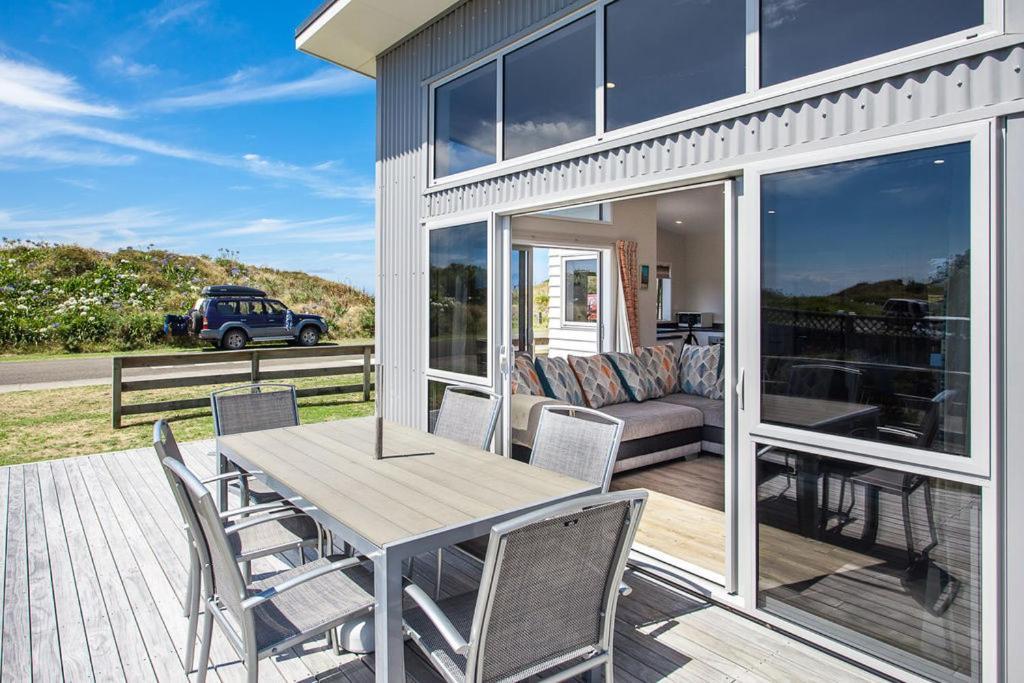 Beach Retreat - Ohope Holiday Home Exterior photo