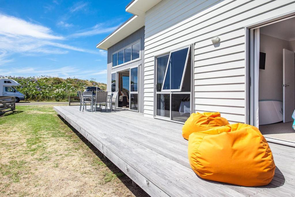 Beach Retreat - Ohope Holiday Home Exterior photo