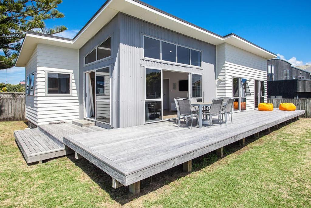 Beach Retreat - Ohope Holiday Home Exterior photo