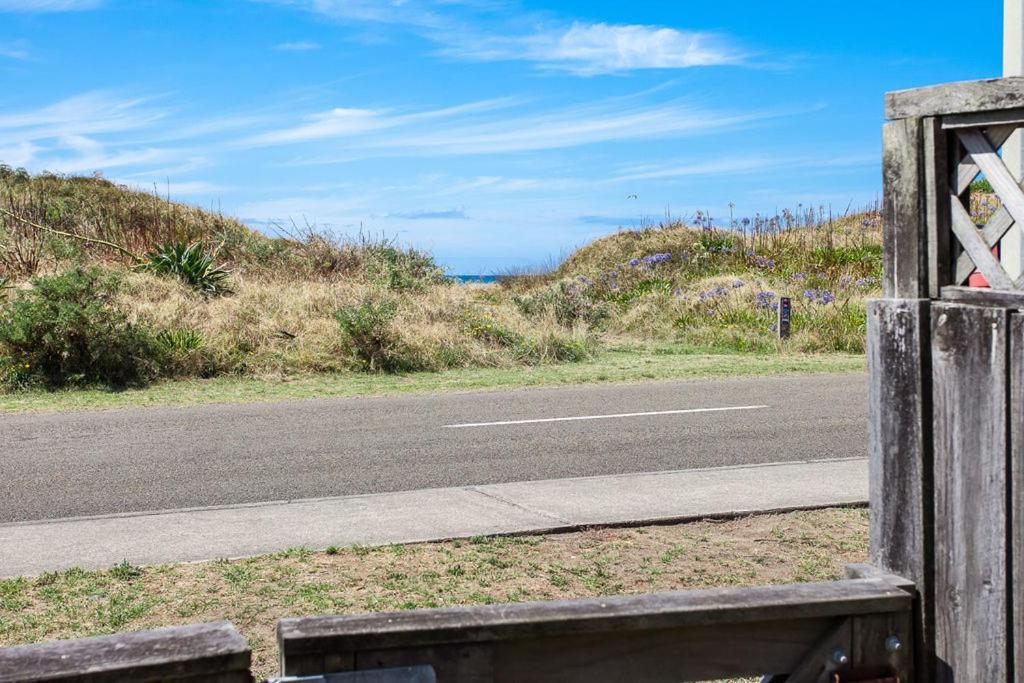 Beach Retreat - Ohope Holiday Home Exterior photo